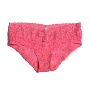 Victoria’s Secret S‎ lace briefs